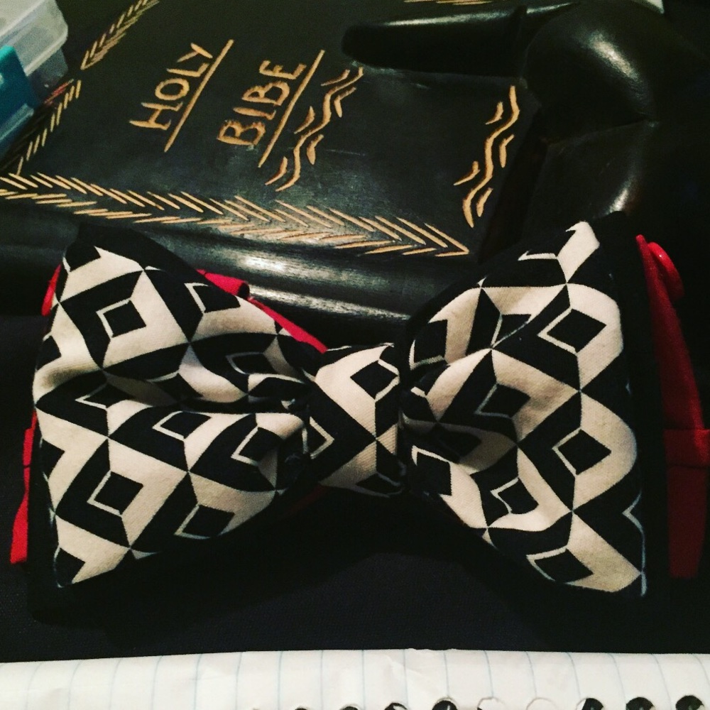 Custome bowtie